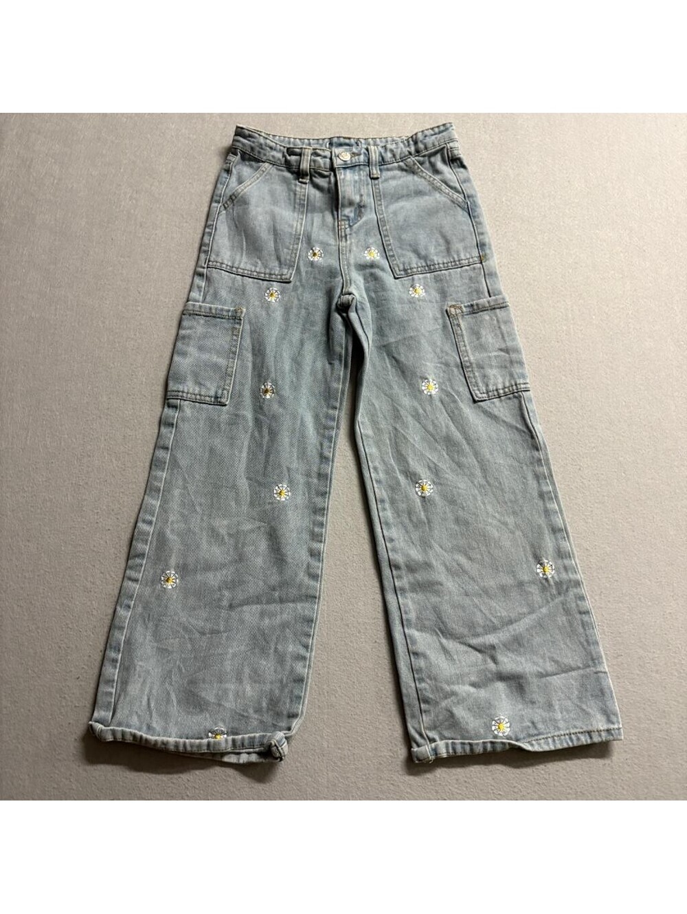 Soho Blue Girls Daisy Embroidered Wide Leg Cargo Jeans Light Wash Size 10